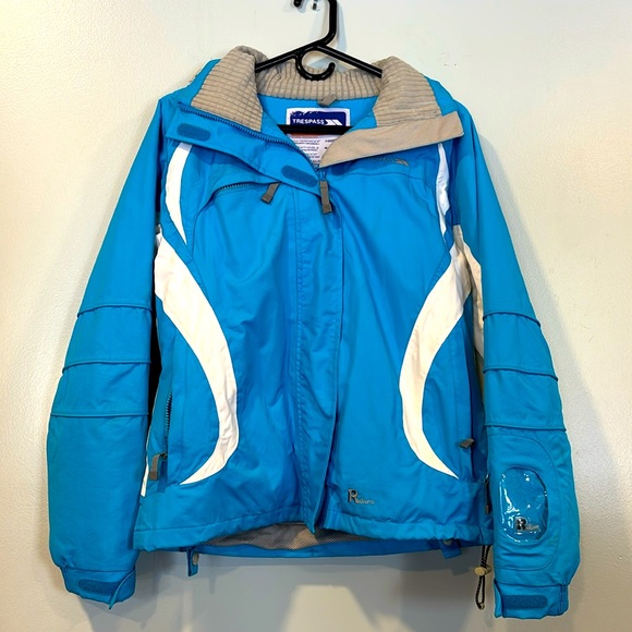 Women’s Ski Jacket - Picture 1 of 5
